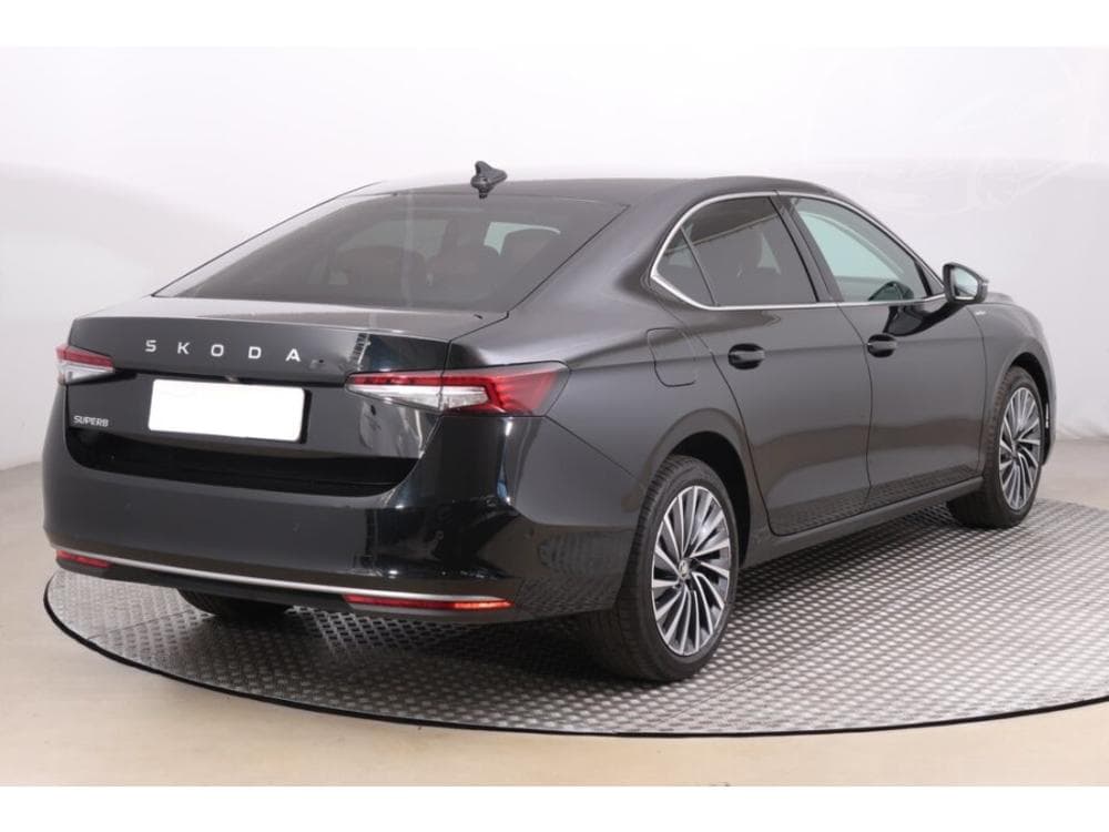 2024 Škoda SUPERB - 9