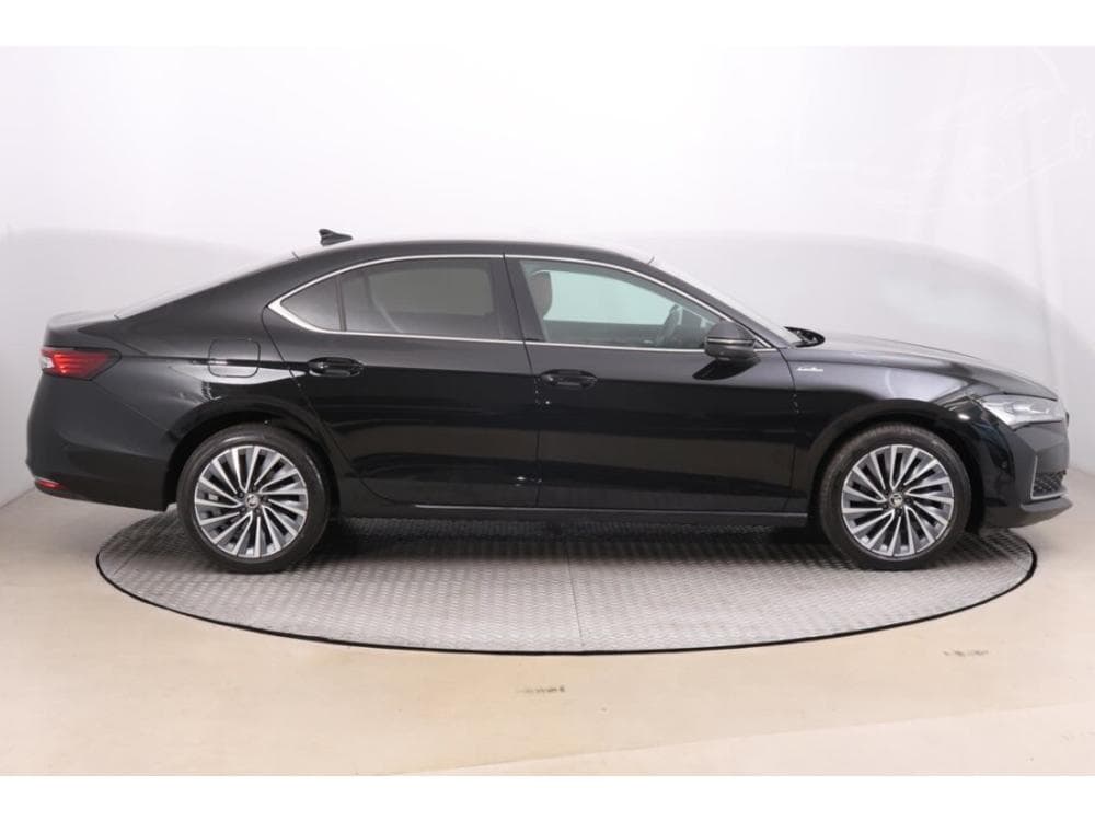 2024 Škoda SUPERB - 11