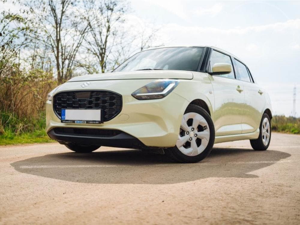 2025 Suzuki SWIFT
