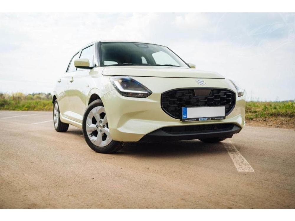 2025 Suzuki SWIFT - 5