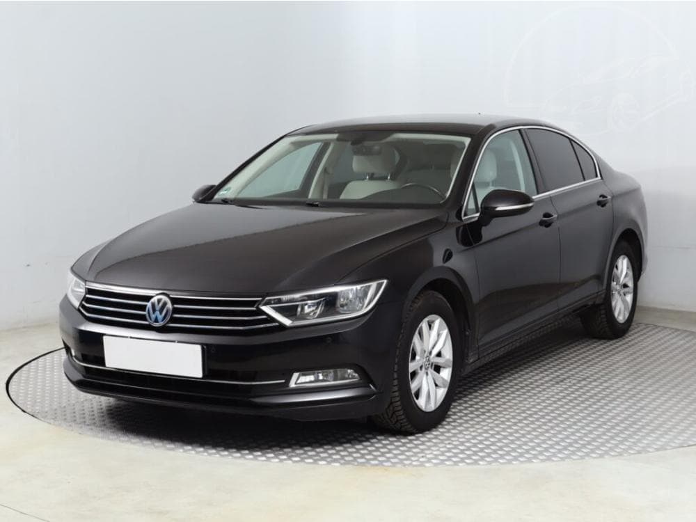 2015 Volkswagen PASSAT - 4