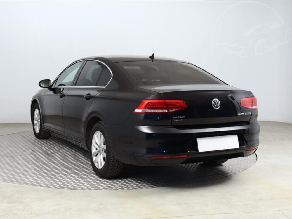 2015 Volkswagen PASSAT - 10