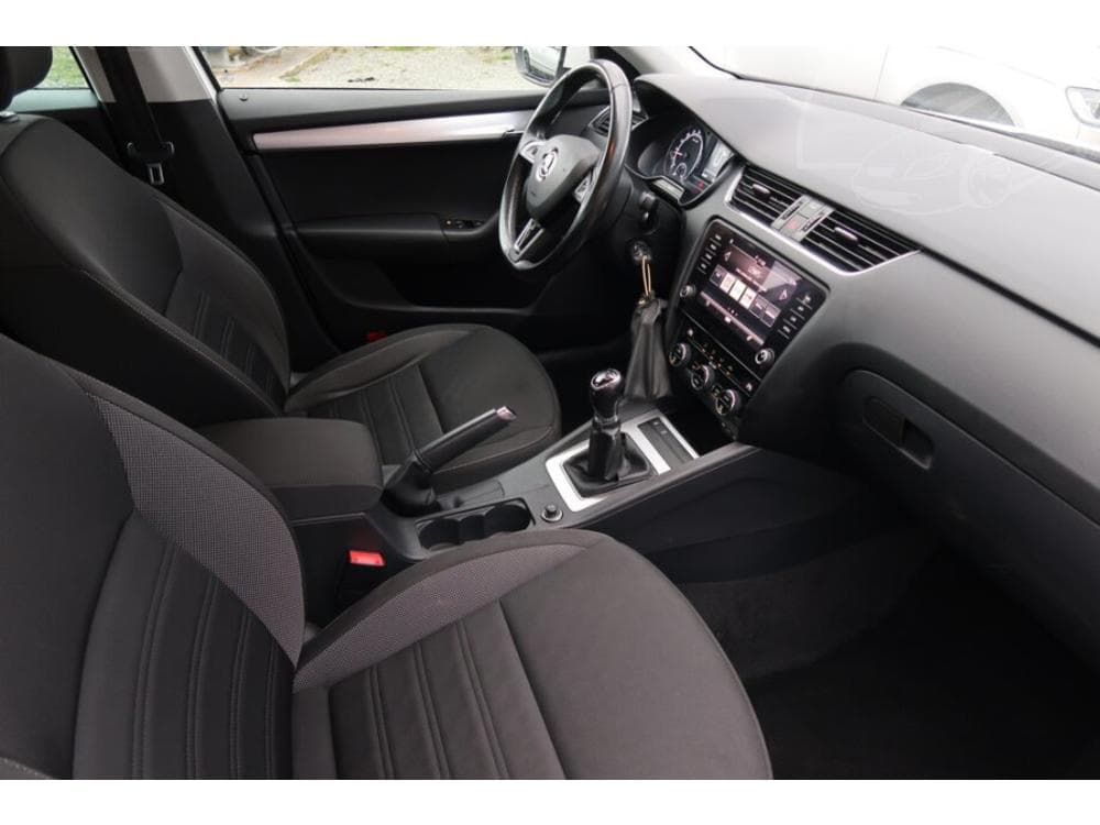 2017 Škoda OCTAVIA - 9
