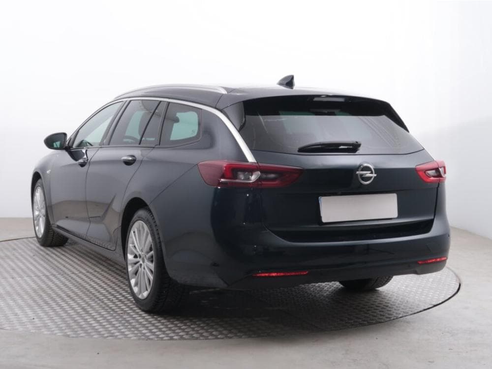 2018 Opel INSIGNIA - 10