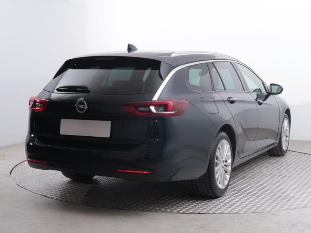 2018 Opel INSIGNIA - 13