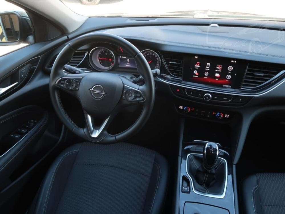 2018 Opel INSIGNIA - 19