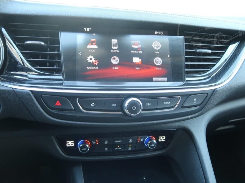 2018 Opel INSIGNIA - 34