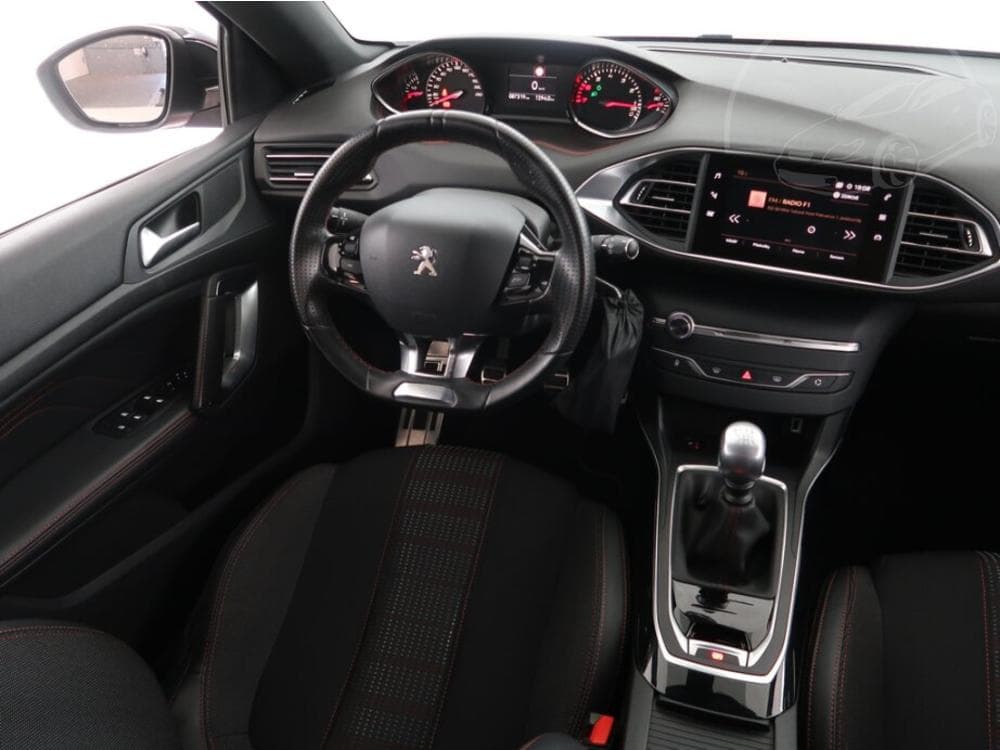 2019 Peugeot 308 - 19