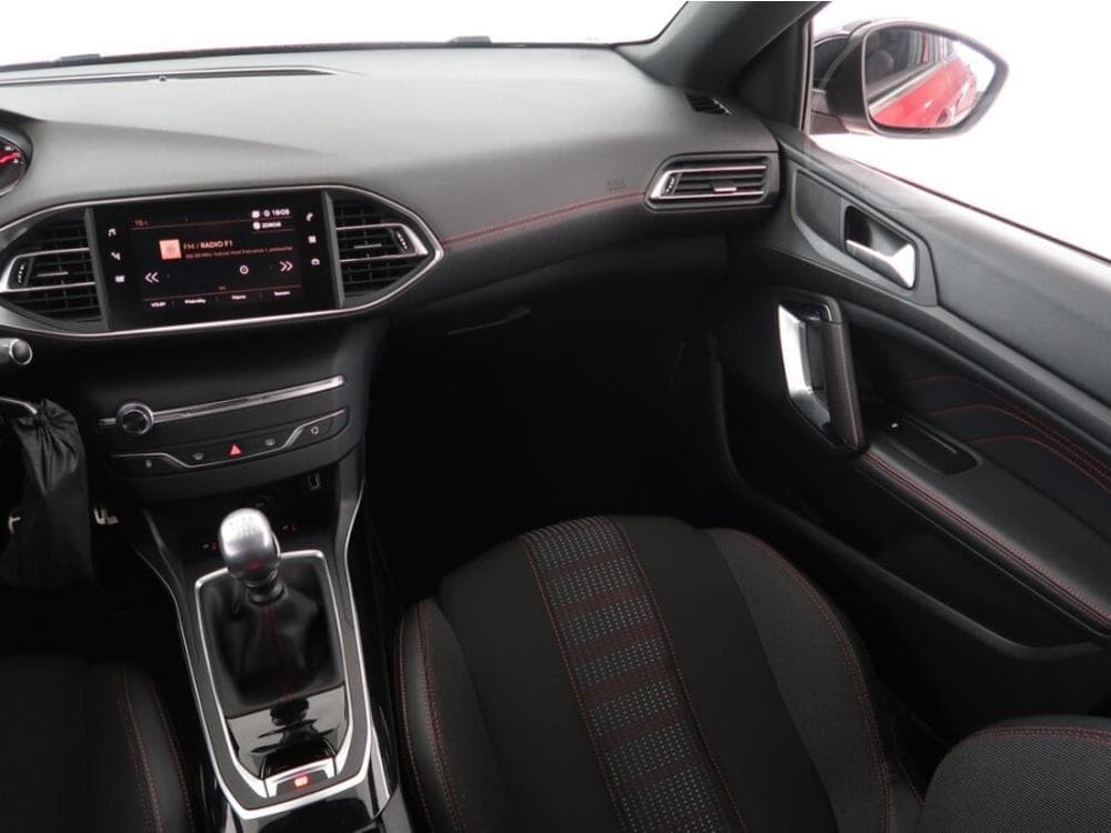 2019 Peugeot 308 - 22