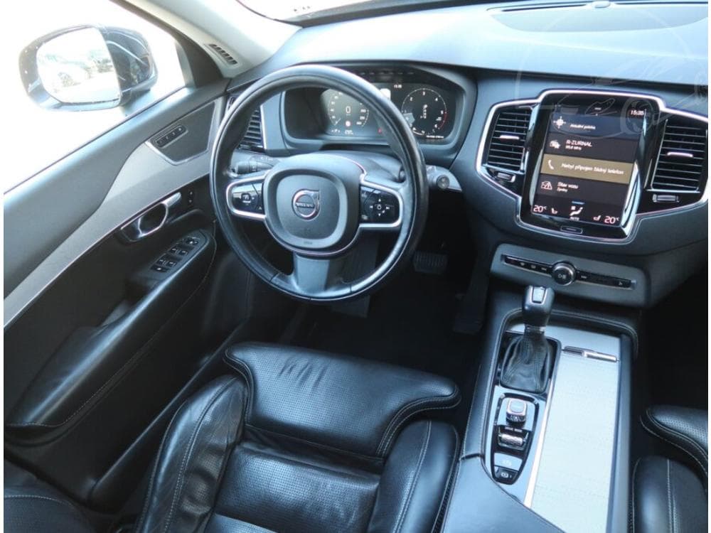 2015 Volvo XC90 - 13