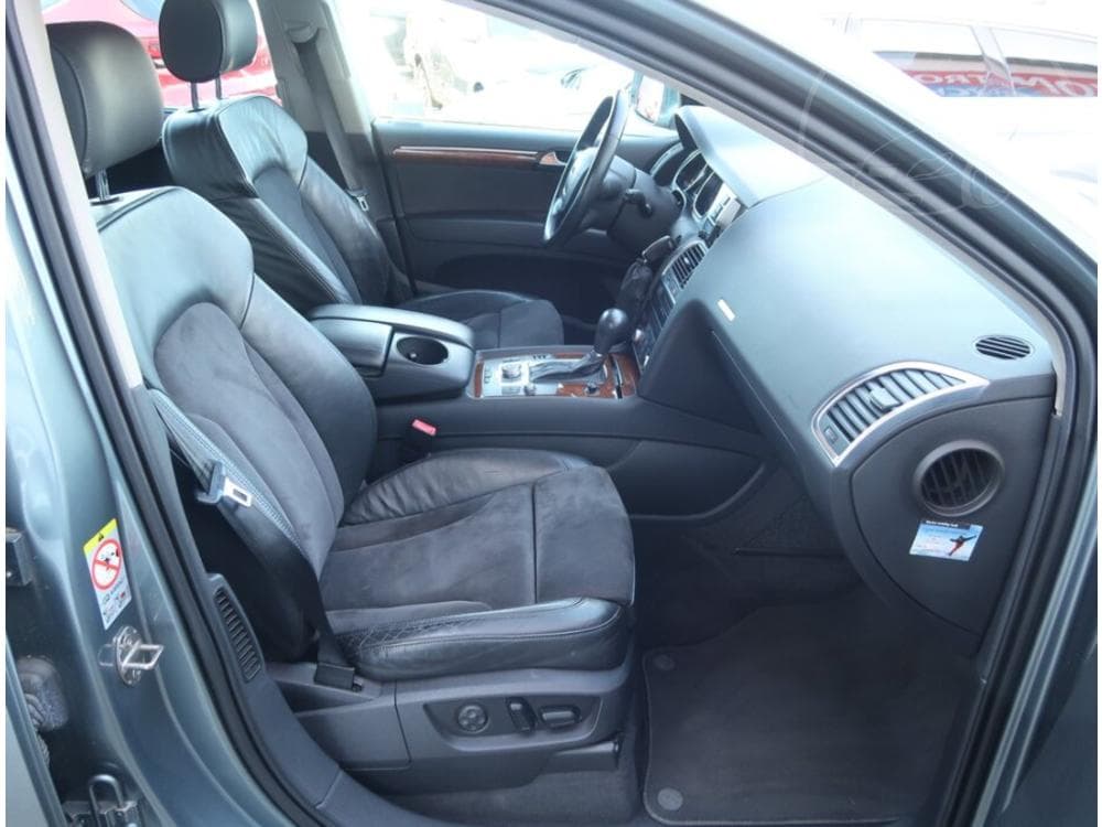2008 Audi Q7 - 25