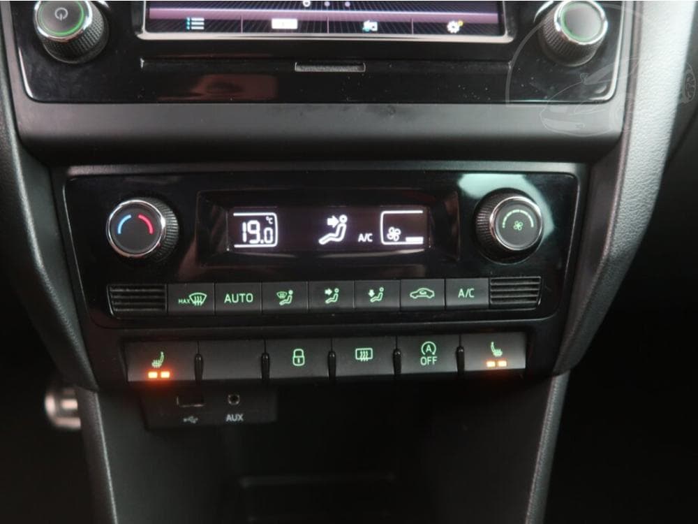 2017 Škoda RAPID - 43