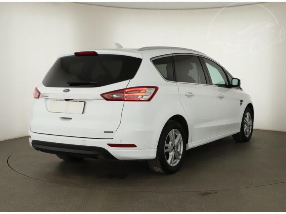 2021 Ford S-MAX - 17
