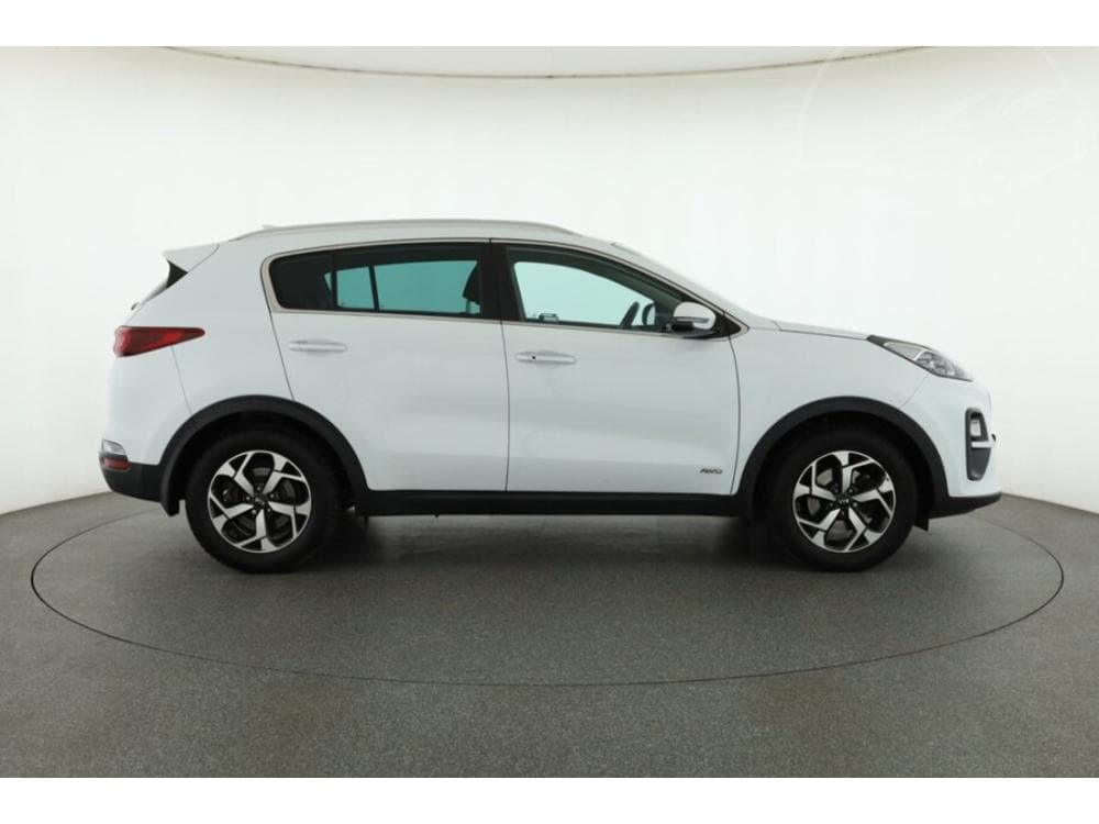 2019 Kia SPORTAGE - 11