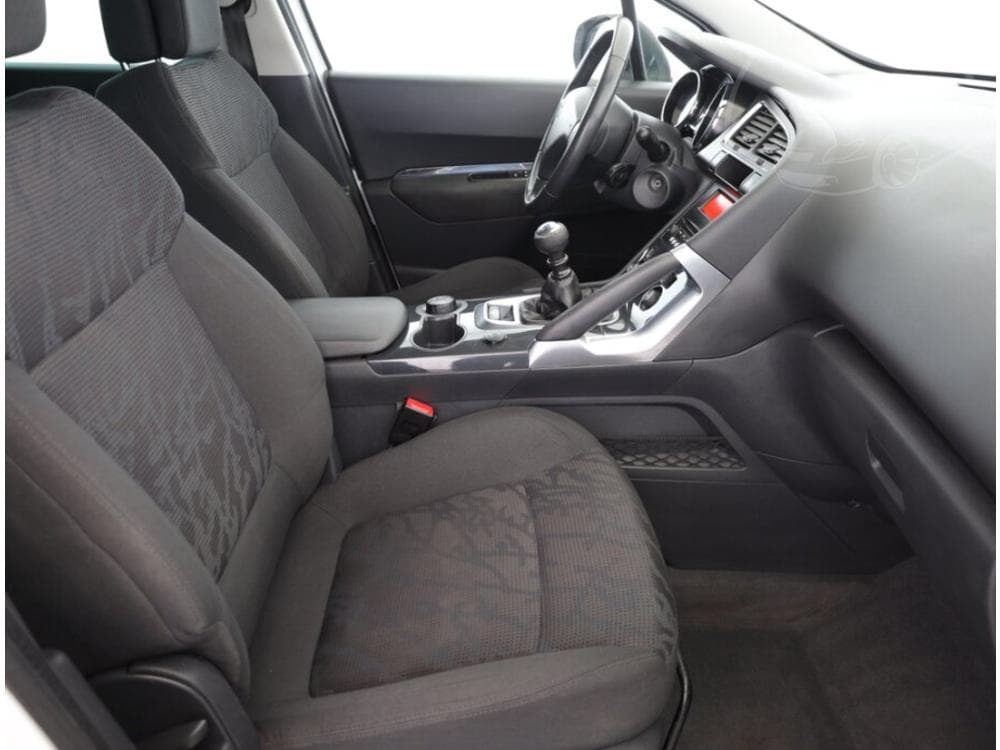 2012 Peugeot 3008 - 7