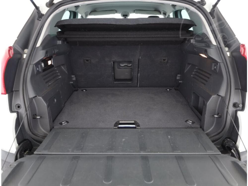 2012 Peugeot 3008 - 11