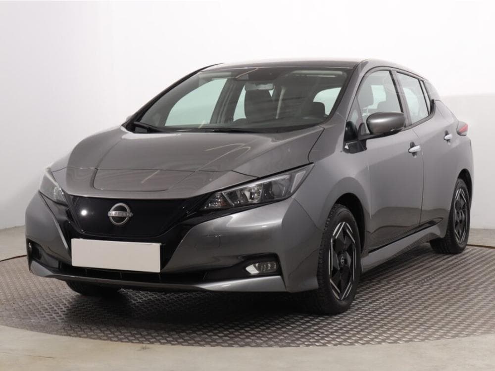 2022 Nissan LEAF - 5