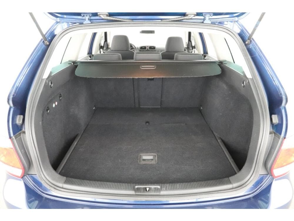 2012 Volkswagen GOLF - 11