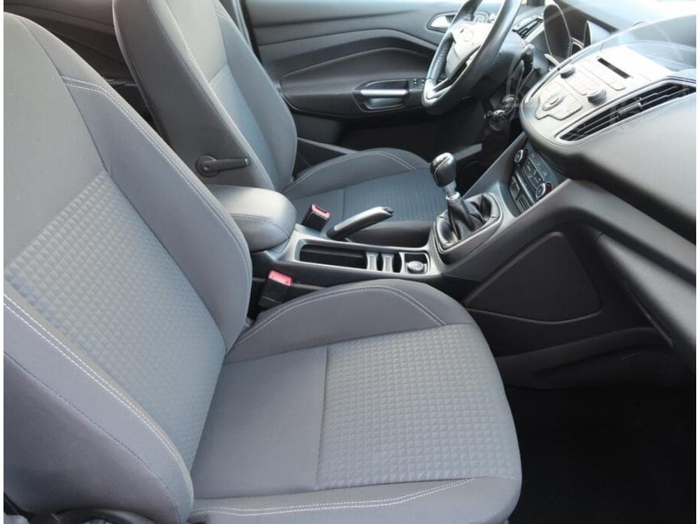 2017 Ford C-MAX - 17