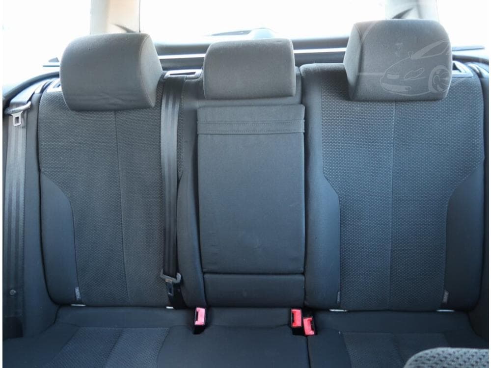 2005 Volkswagen PASSAT - 10