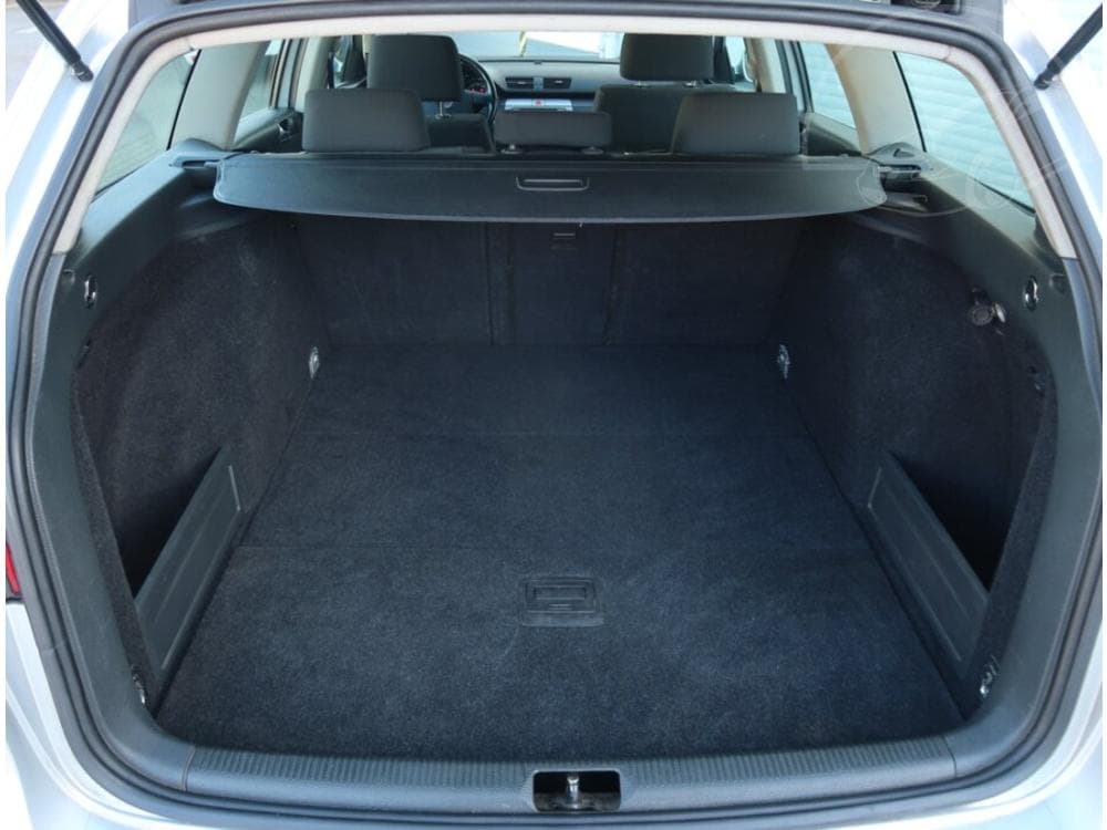 2005 Volkswagen PASSAT - 13