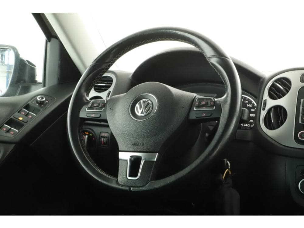 2014 Volkswagen TIGUAN - 22