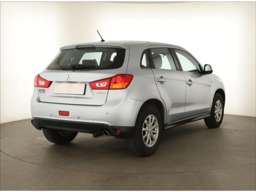 2016 Mitsubishi ASX - 13