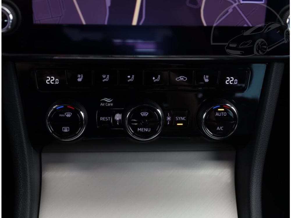 2020 Škoda SUPERB - 37