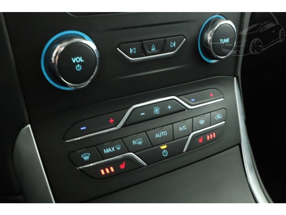 2021 Ford GALAXY - 21
