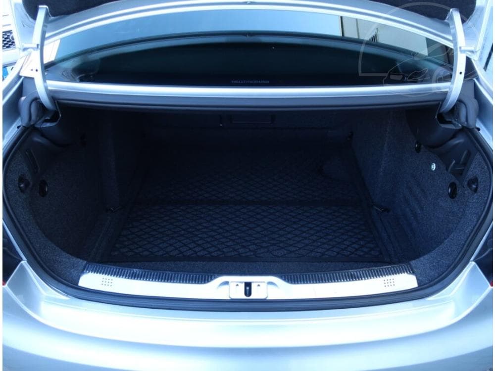 2011 Škoda SUPERB - 25