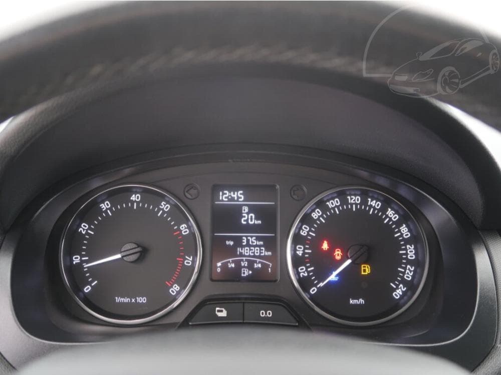2013 Škoda RAPID - 11