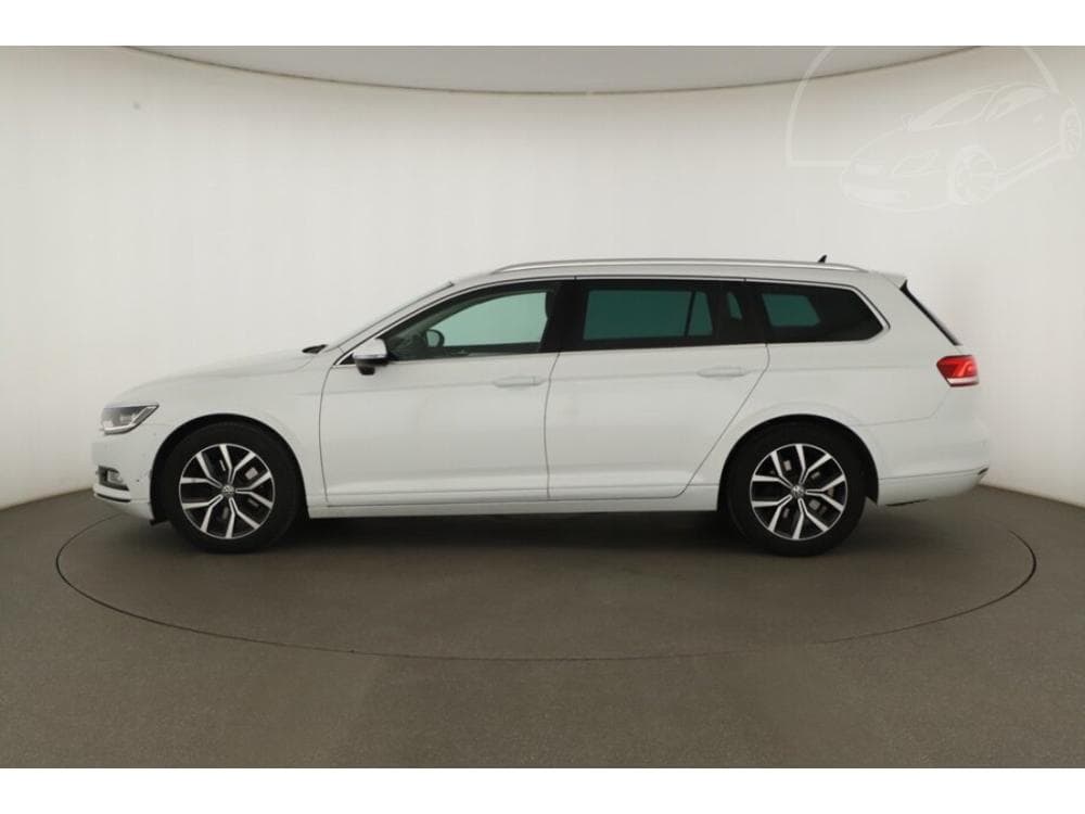 2017 Volkswagen PASSAT - 7