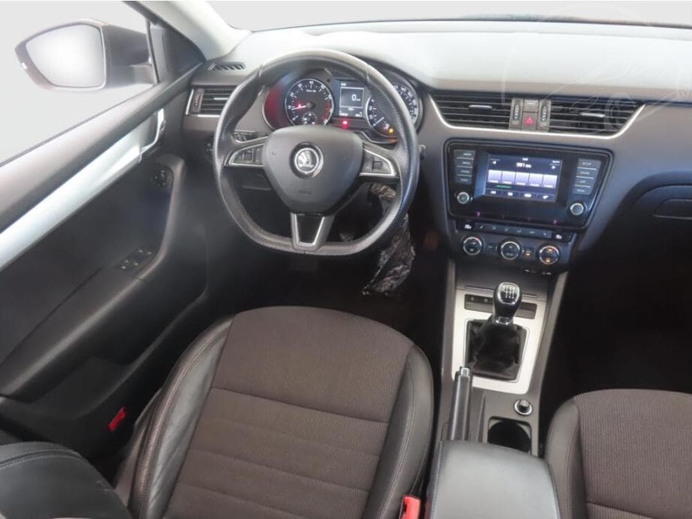 2014 Škoda OCTAVIA - 19