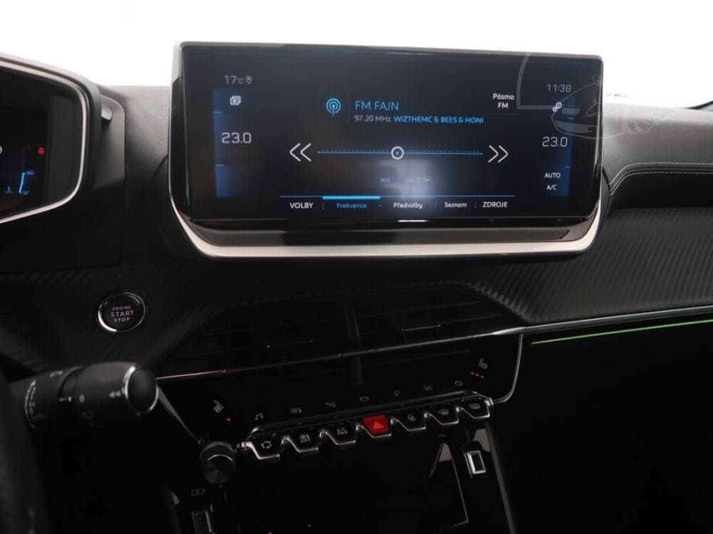 2022 Peugeot 2008 - 23