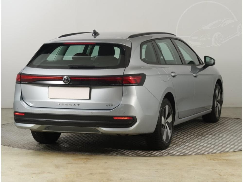2025 Volkswagen PASSAT - 13