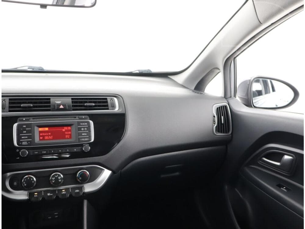 2015 Kia RIO - 8