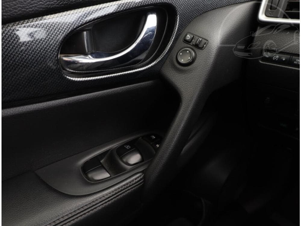 2016 Nissan X-TRAIL - 15