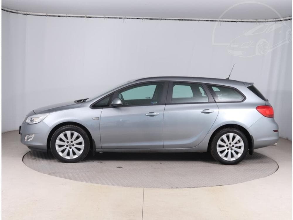 2011 Opel ASTRA - 5