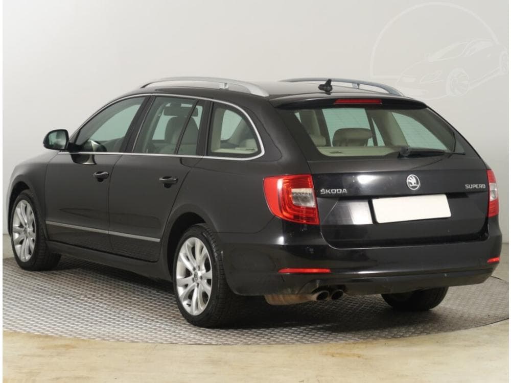 2014 Škoda SUPERB - 10