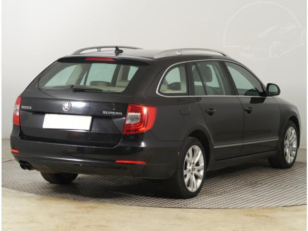 2014 Škoda SUPERB - 13