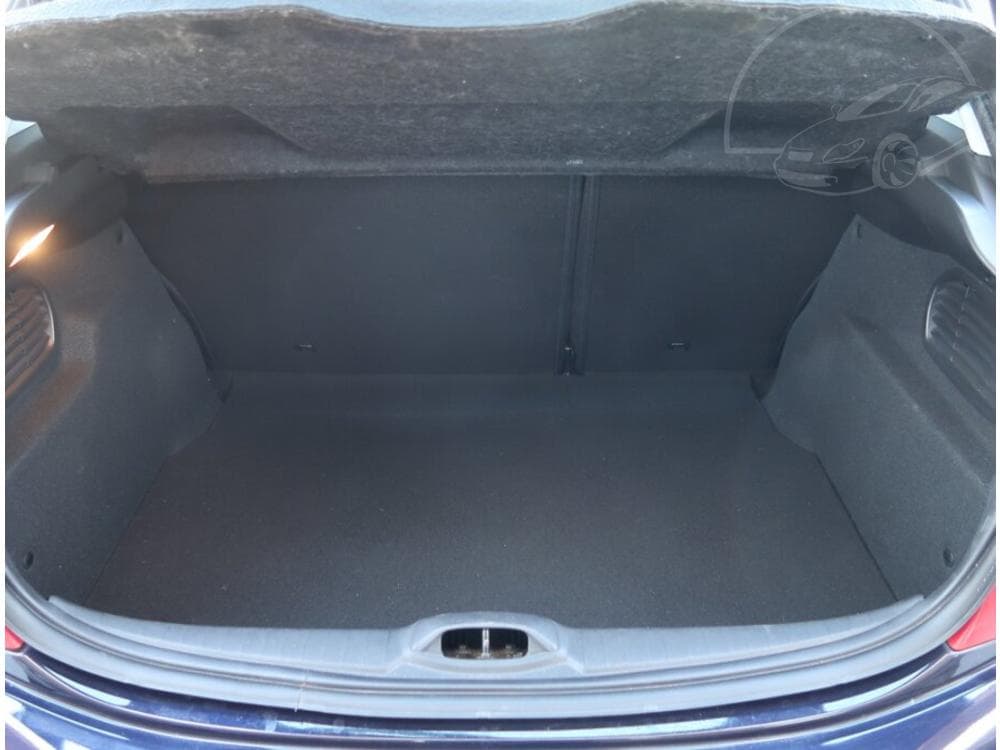2014 Peugeot 208 - 13