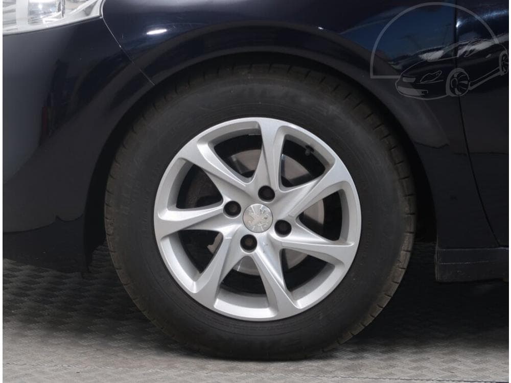 2014 Peugeot 208 - 14