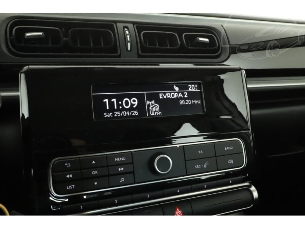 2020 Citroen C3 - 17
