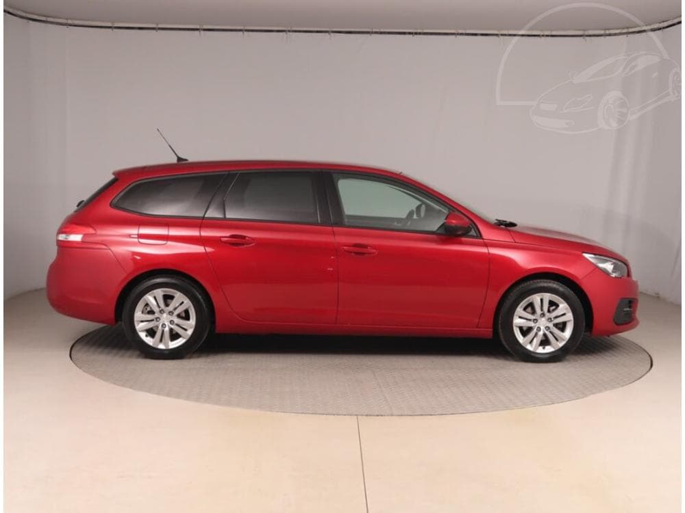 2018 Peugeot 308 - 16
