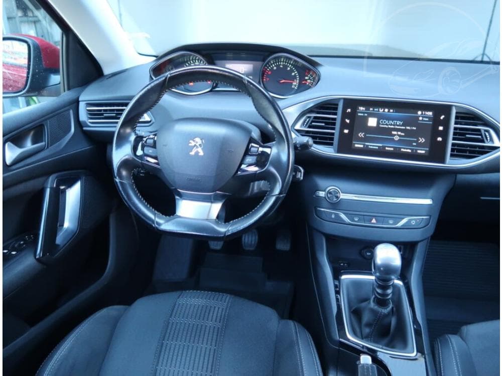 2018 Peugeot 308 - 19