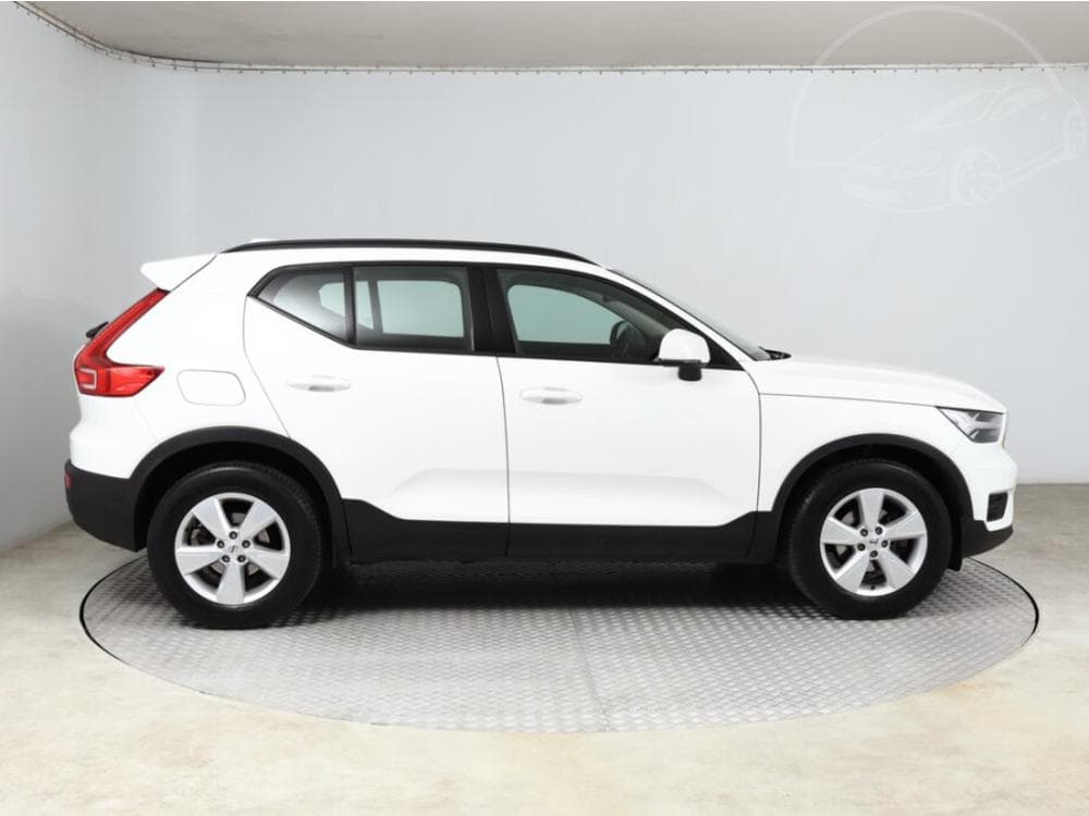 2022 Volvo XC40 - 21