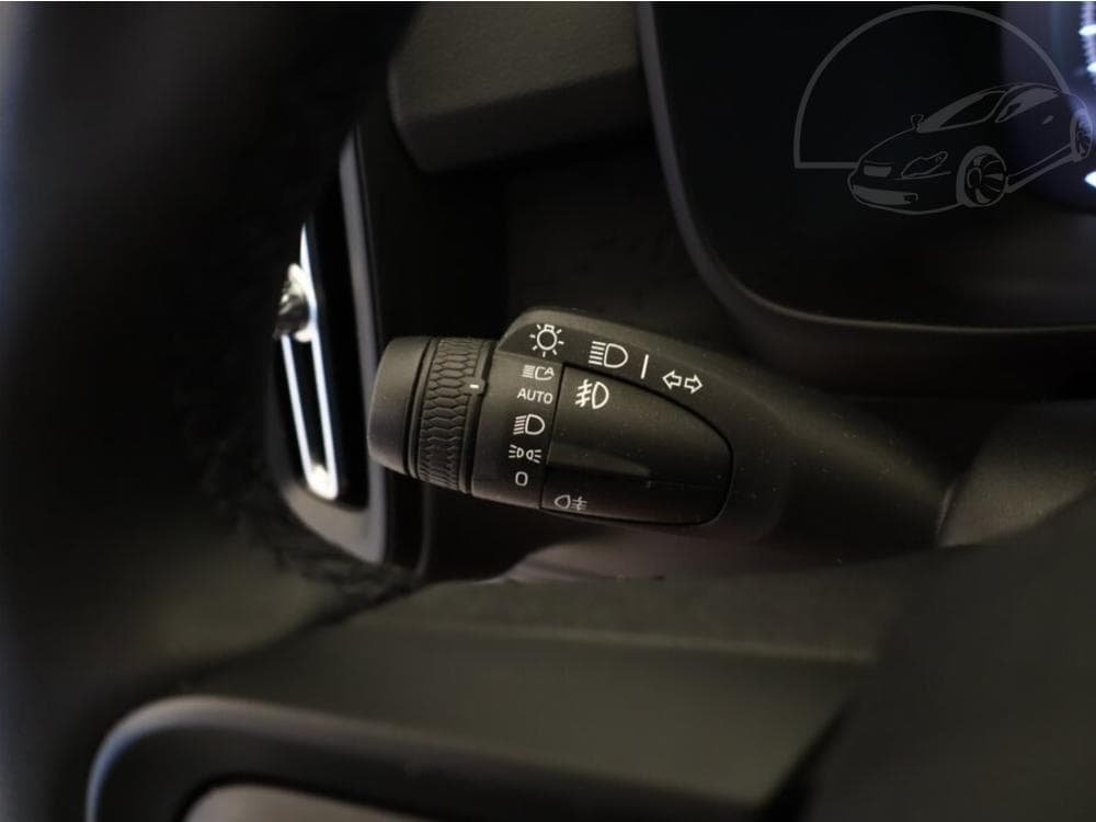 2022 Volvo XC40 - 53