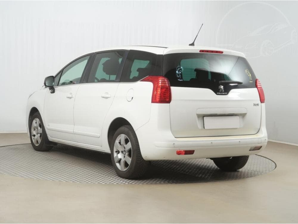 2014 Peugeot 5008 - 13