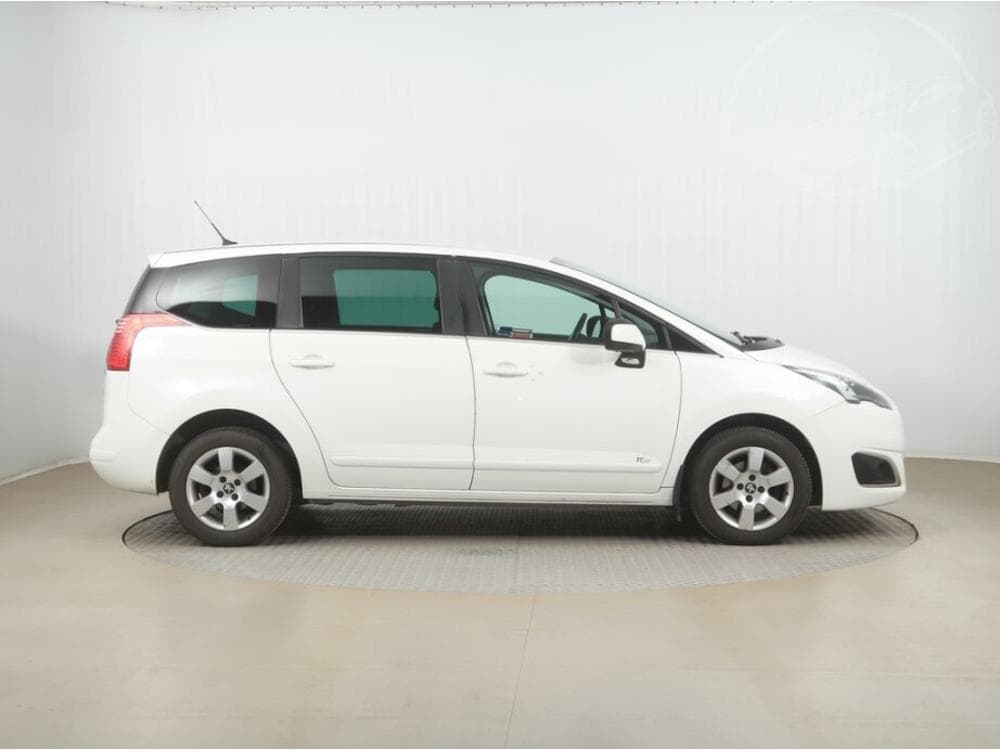 2014 Peugeot 5008 - 21