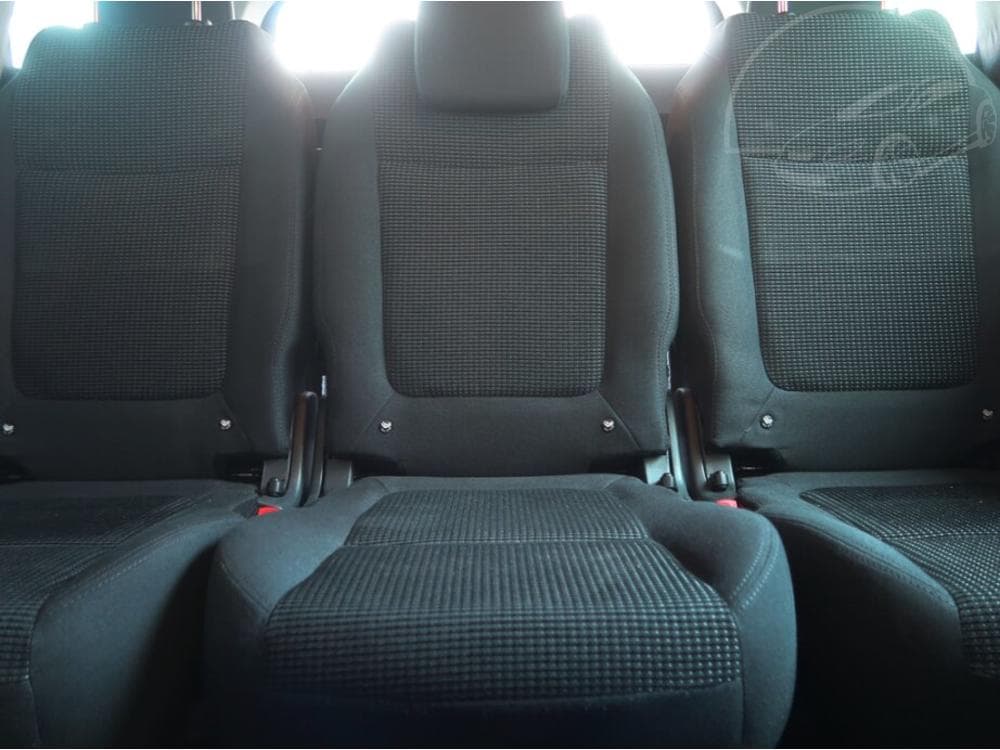 2014 Peugeot 5008 - 37